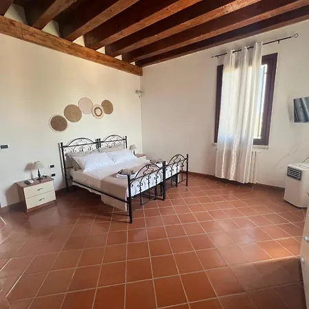 Casal Mastro E Con Piscina Holiday home *