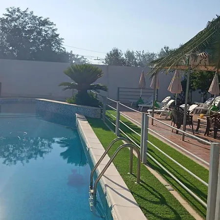 Casal Mastro E Con Piscina * Bisceglie