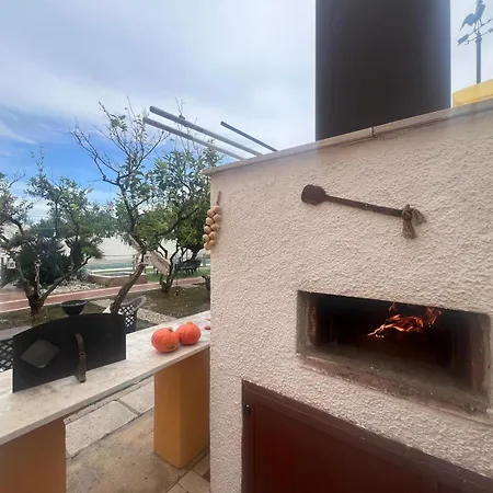 Casal Mastro E Con Piscina Holiday home