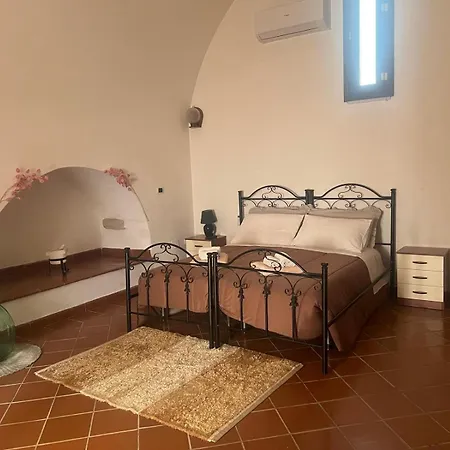 Holiday home Casal Mastro E Con Piscina Bisceglie